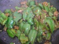 家常菜肉炒青椒