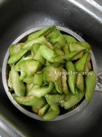 美味的烧青茄子做法图解4)