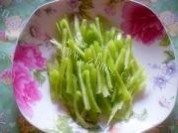 香辣鸡丝做法图解1)