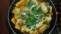 家常菜五花肉煎豆腐做法图解7)