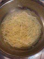 「健康美食」酸辣土豆丝做法图解2)