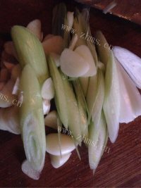 美味的辣炒蛤蜊做法图解3)