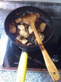 家常菜五花肉烧豆腐做法图解6)