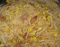 「DIY美食」黄豆芽炒肉做法图解6)