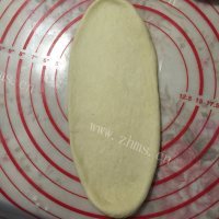 色香味浓的毛毛虫面包做法图解6)