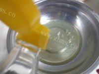 自制酸奶戚风做法图解8)