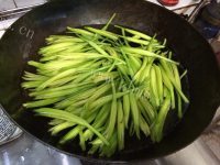 黄花菜滚沙虫干做法图解5)