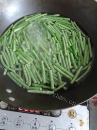 家常菜凉拌豆角做法图解4)