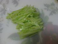 营养可口的凉拌芹菜叶做法图解6)