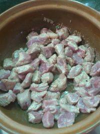 家庭版土豆炖牛肉做法图解3)