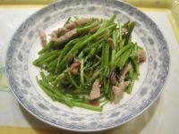 芦蒿炒肉丝做法图解7)