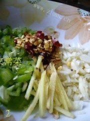 美味的干煸香辣银鱼干做法图解2)