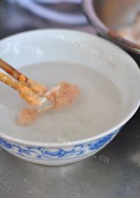 好吃的劲脆鸡米花做法图解3)