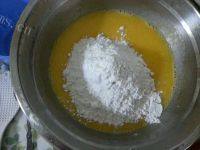 草莓蛋糕卷做法图解2)