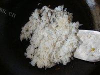 香鲜至极的香菇鸡蛋炒饭做法图解6)