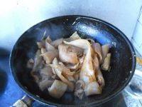 家常菜红烧肉皮做法图解9)