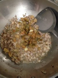 美味的黑三剁做法图解6)
