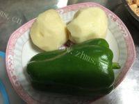 家常菜青椒土豆片做法图解1)
