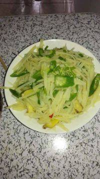 家常菜青椒土豆丝