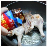 自制酱鸭腿做法图解7)