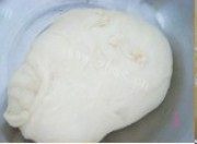有嚼劲的牛角面包做法图解1)