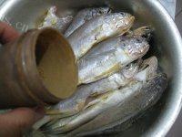 香酥小黄鱼做法图解6)