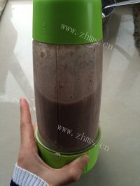 美味的红豆薏米糊做法图解4)