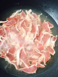 家常菜酸豆角炒鸡胗做法图解4)