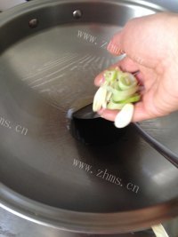 家常菜炒三鲜做法图解7)