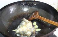 [懒人美食]鱼头汤的做法图解四