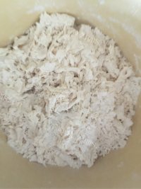 香气浓郁的紫薯馒头做法图解2)
