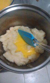 食欲满满的原味泡芙做法图解5)