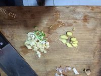 美味红烧排骨做法图解2)