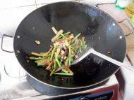 美味的茄子炒豆角做法图解6)