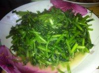 迷人的清炒茼蒿