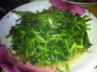 迷人的清炒茼蒿