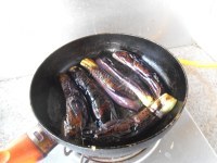 家常菜肉末烧茄子做法图解5)