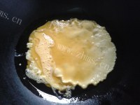 美味豆瓣酱炒鸡蛋做法图解3)