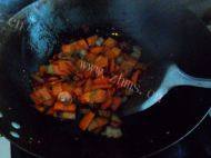 家常菜胡萝卜炒肉片