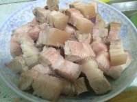 好吃的家常土豆红烧肉做法图解3)