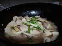 家常菜杏鲍菇炒腊肉做法图解5)