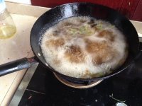 诱人的菠菜鸡蛋面做法图解3)