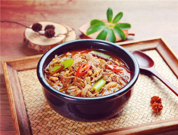 韩式辣牛肉汤