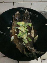 家常菜红烧青鱼做法图解3)