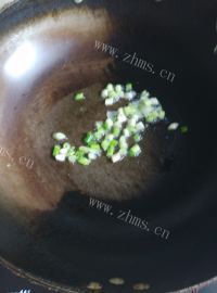 美味的木耳菜肉片汤做法图解3)