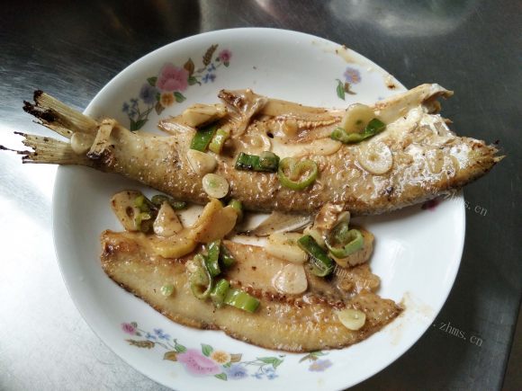 香喷喷的煎鱼