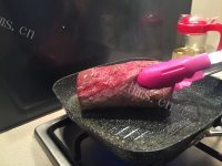 特下饭的惠灵顿牛排做法图解5)