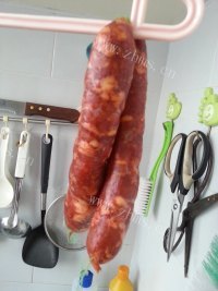 色香味俱全的麻辣腊肠做法图解7)
