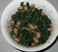 菠菜拌花生米做法图解11)