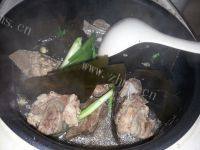 海带黄豆排骨汤
